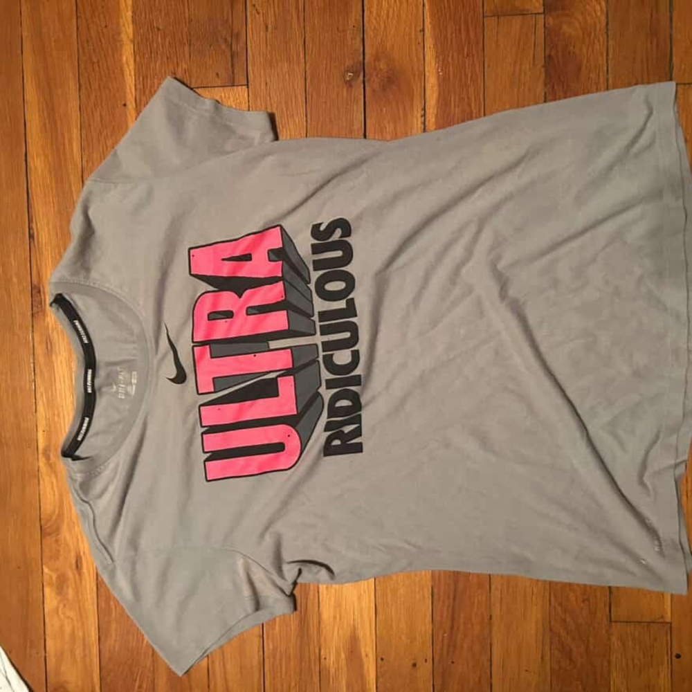 Nike Gray Tee with Pink and Black Design Size S